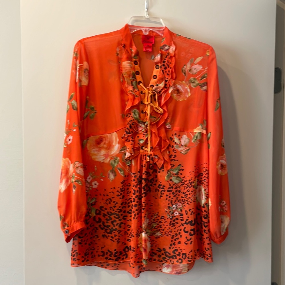 V Cristina blouse size medium